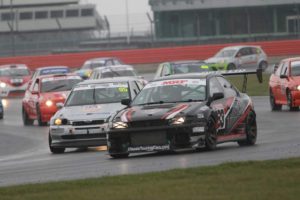 Dale Gent leads Dave Cockell during the first Classic Thunder event. Photo: Kerry Dunlop